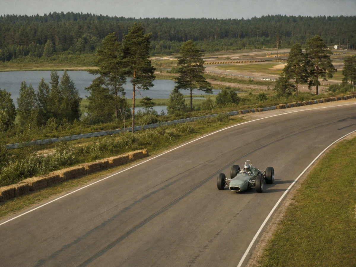 Illustration: banmiljö som illustrerar formel 1-historien i Sverige